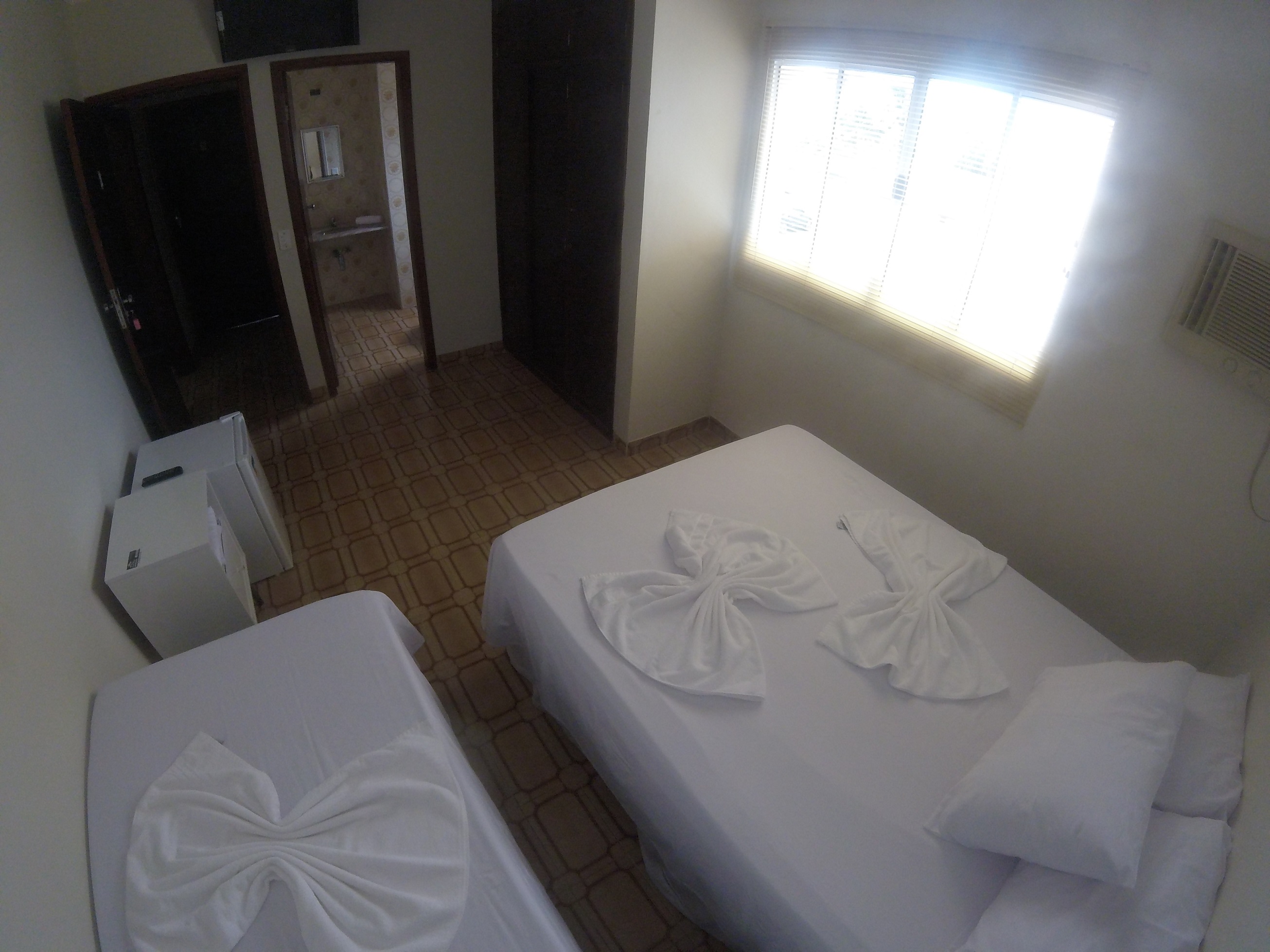 SUITE TRIPLO COM VISTA.jpg